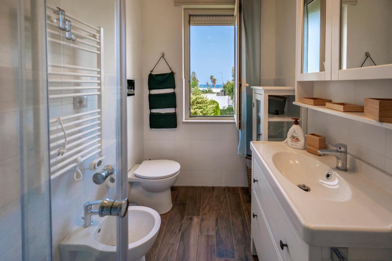 Villa Nisa Apartment Sea View Fontane Bianche Esterno foto